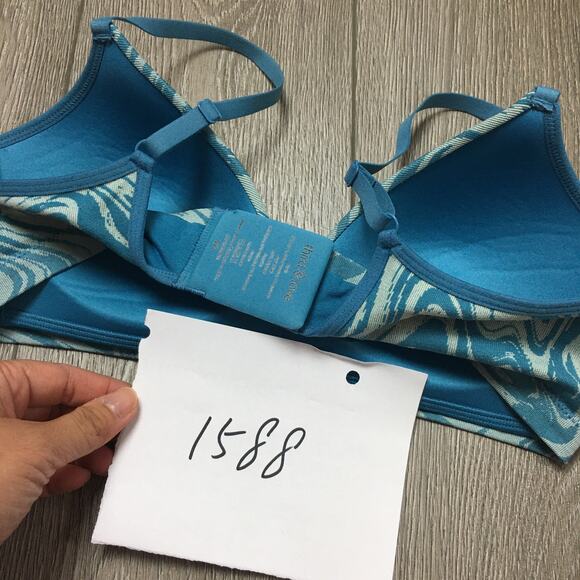Third Love Blue Size MD Wireless Bra - Picture 7 of 7